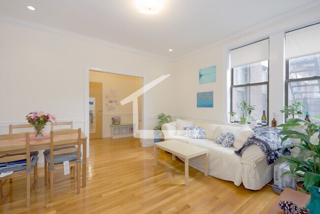 Photo - 1340 Commonwealth Ave