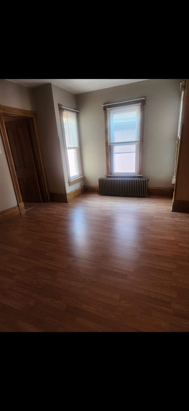 Photo - 2020 7th Ave