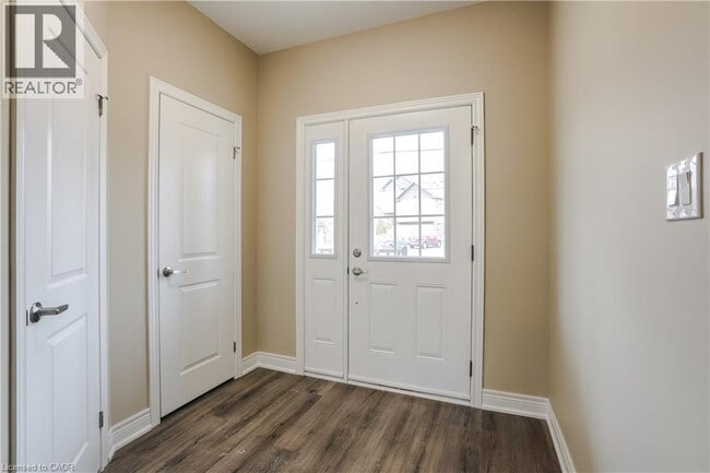 Photo - 177 Rykert St