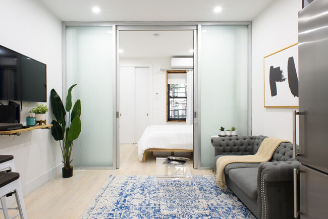 Building Photo - 315 E 78th St Rental