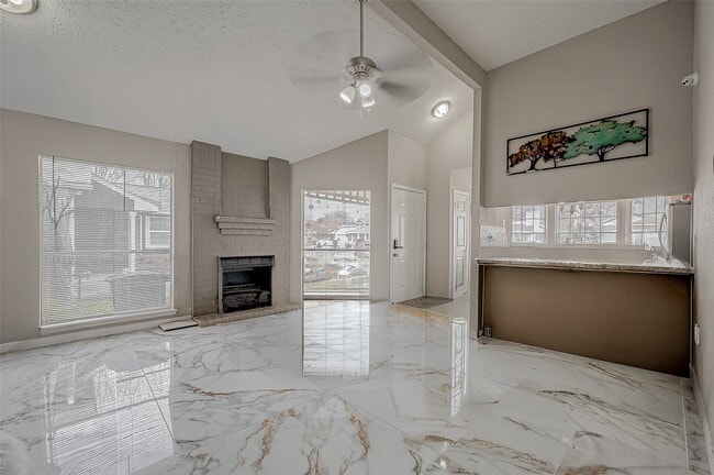 Building Photo - 9215 Golden Meadow Dr Rental