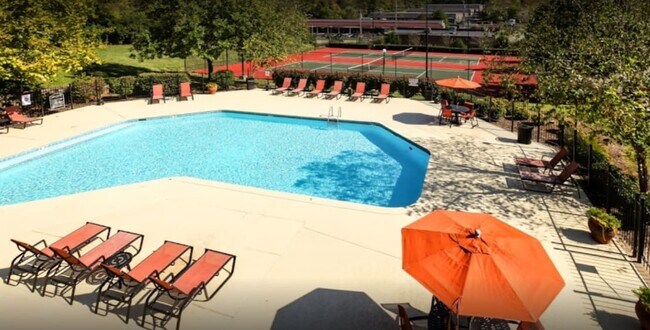 Photo - Landmark at Lyncrest Reserve