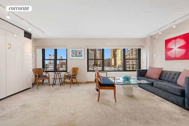 Photo - 20 W 64th St