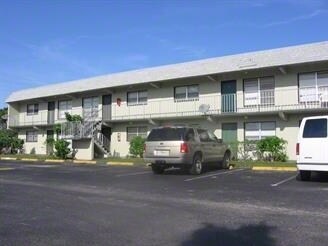 Humani Court - Humani Court Apartments