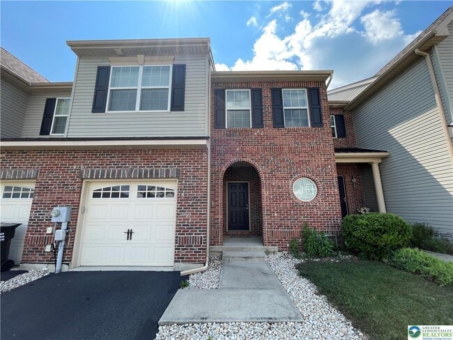 Building Photo - 637 Mulberry Dr Rental