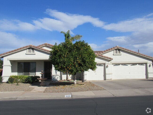 Building Photo - Nice 4 Bedroom Home in North East Mesa!