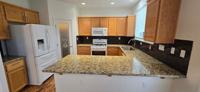 Photo - EPIC REA: 3 Bed/2.5 Bath Modern Comfort in a Prime Fairfield Location!