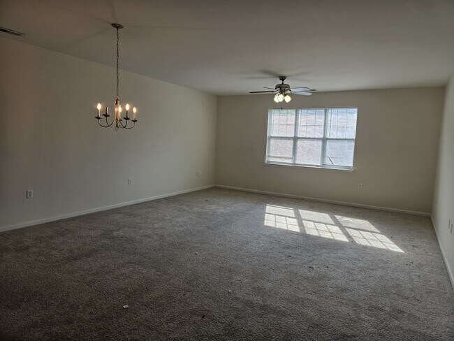 Photo - 2424 Chancery Ln