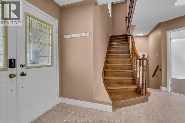 Photo - 1063 Peach Blossom Crescent
