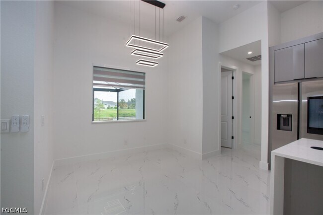 Photo - 407 SE 16th St