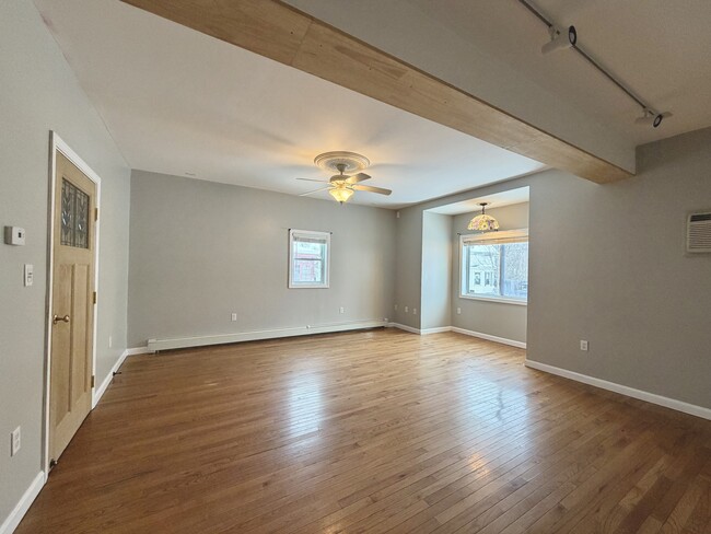 Photo - 62 Webster St