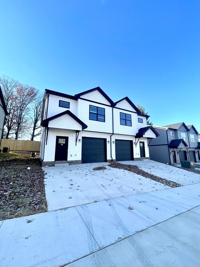 Photo - 133 Independence Ln