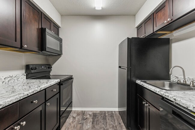 Bent Oak Apartments