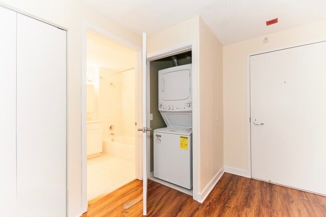 Photo - 545 N Dearborn Pkwy Unit 902