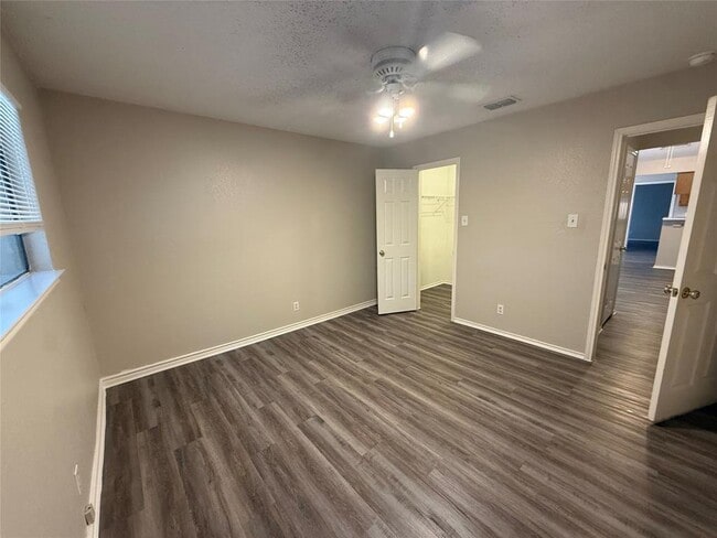 Photo - 9313 Kempler Dr