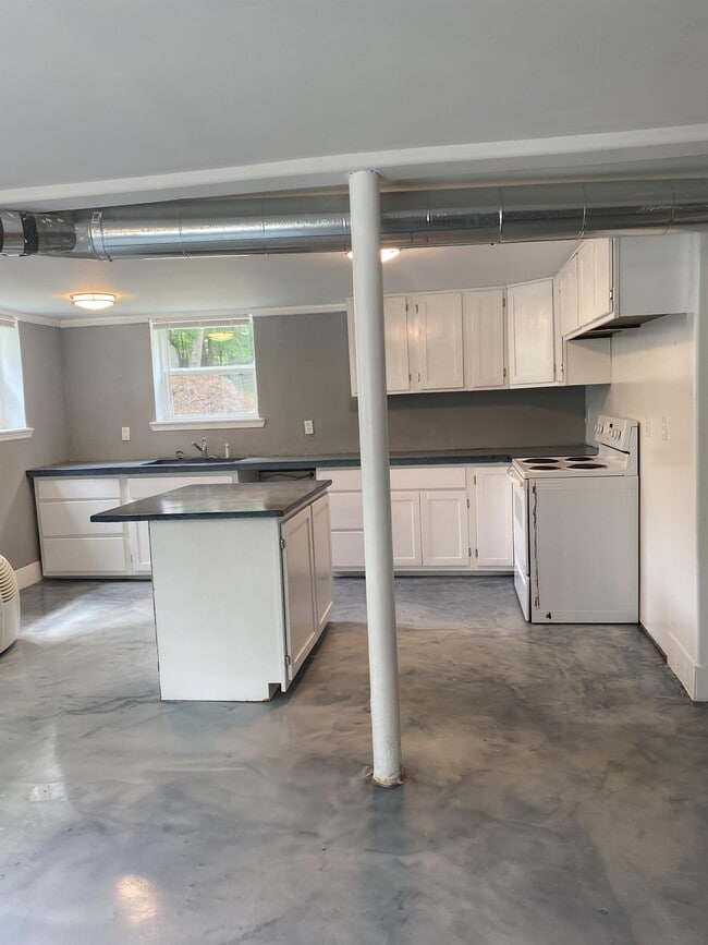 Photo - 14311 Veterans Memorial Hwy