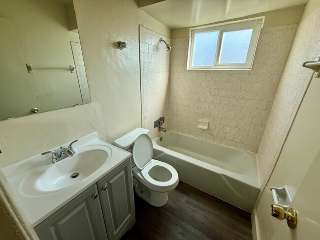 Fotografía del edificio - 3504 Palm St Unidad B