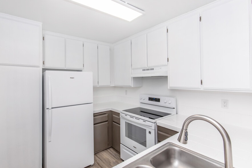 Plan D 3BR, 2BA Kitchen