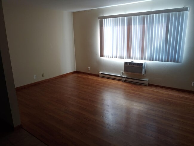 Photo - 4315 Kennedy Dr Unit 103