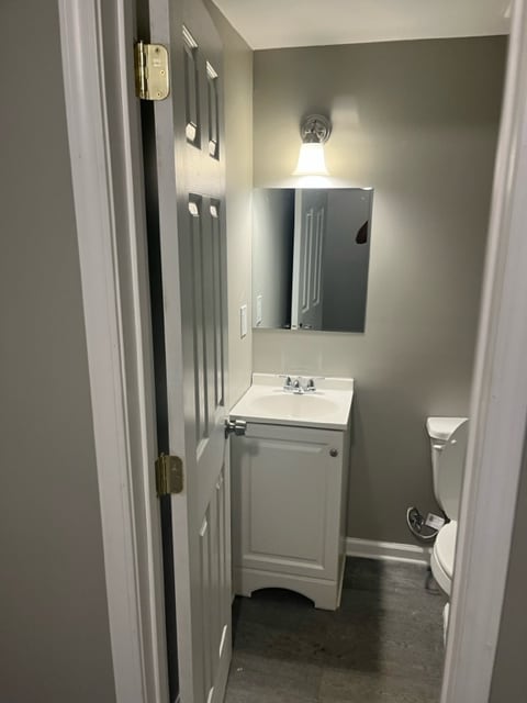417 Dixon Ave Unit B