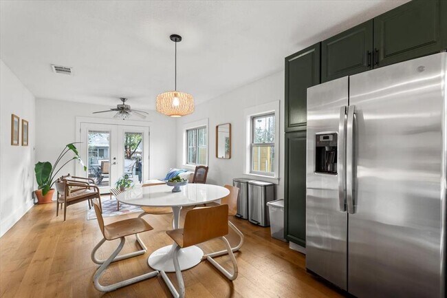 Photo - 3007 E 18th St