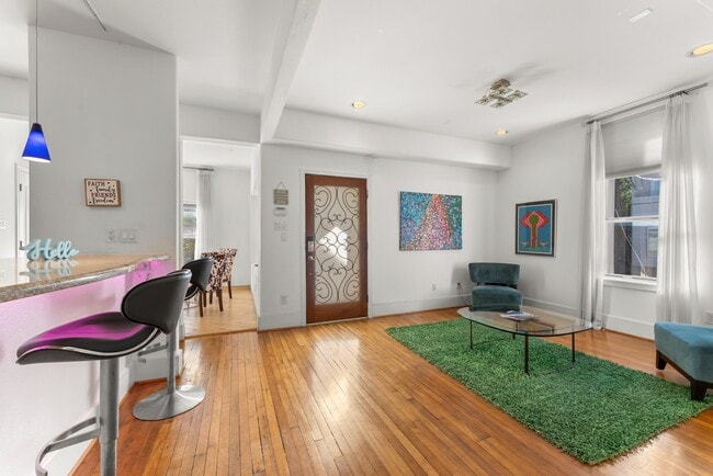 Photo - 315 Fairview St Unit A