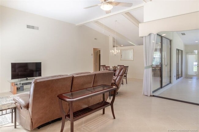 Photo - 2343 SW Spoonbill Dr