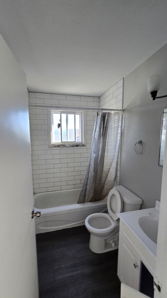 Photo - 91 Atkinson Ave Unit 8