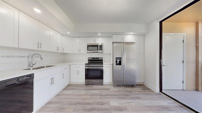 Photo - 8420 SW 133rd Avenue Rd Unit 212