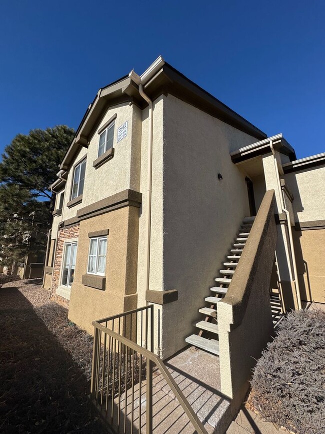 3 Bed 2 Bath Condo! - 3 Bed 2 Bath Condo!