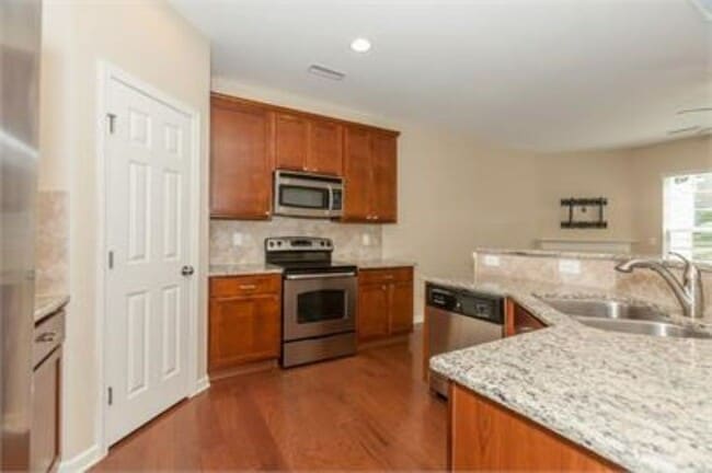Photo - Townhome close to Downtown Raleigh!