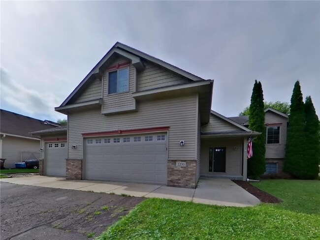 Building Photo - 2200 Buffalo Ridge Dr Rental