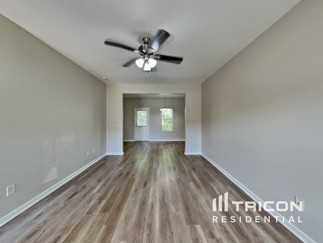 Photo - 39 Wyndham Ct