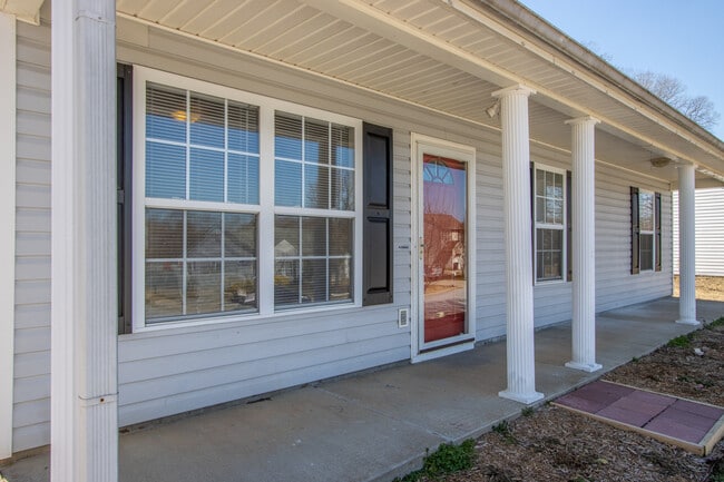 Photo - 512 Crescentwood Ct