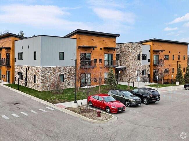 Building Photo - 1401 S Rochester Rd Unit CVL108 Rental