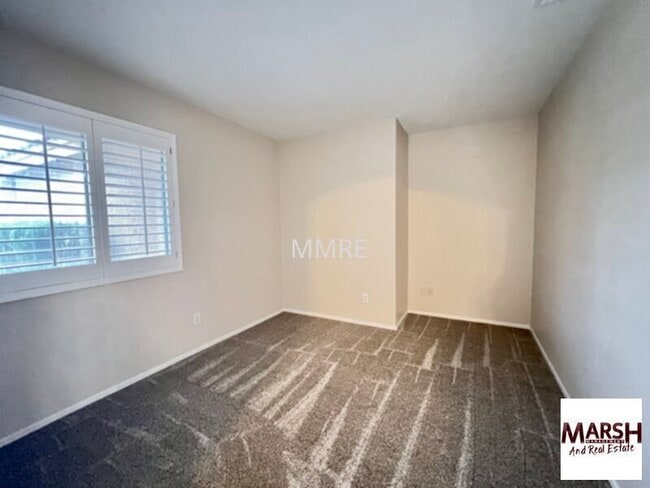 Photo - Nice 3 bedroom + den home in Chandler!