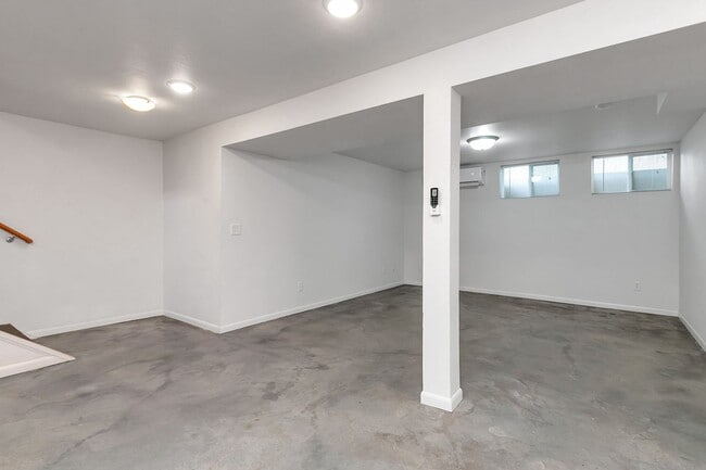 Photo - 1852 Elaine Dr Unit 2