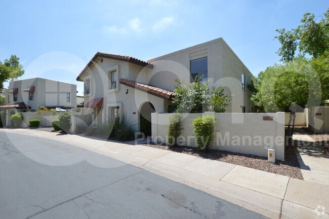 Building Photo - 1817 E Hayward Ave Rental