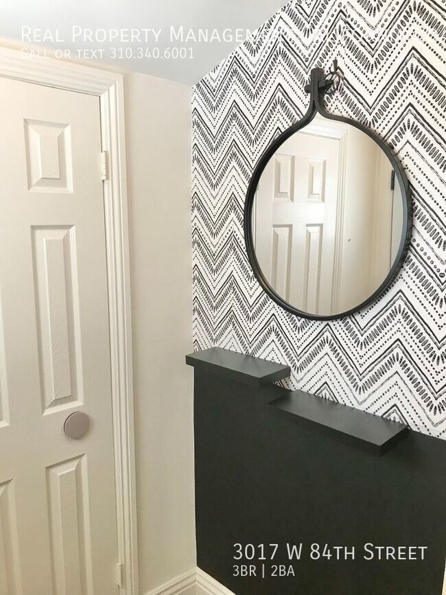 Photo - 3017 W 84th St