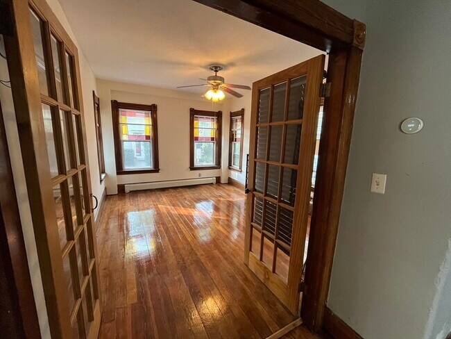 Building Photo - 62 Brookside Ave Unit 1 Rental