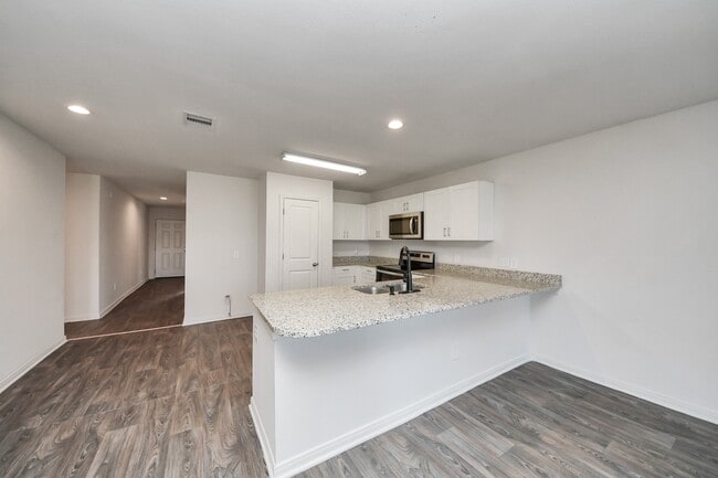 Photo - 164 Goldenrod