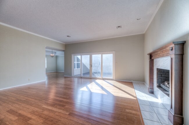 Photo - 7114 E 90th Pl