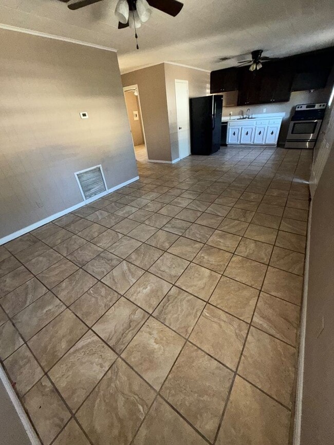 709 9th St Unit 1