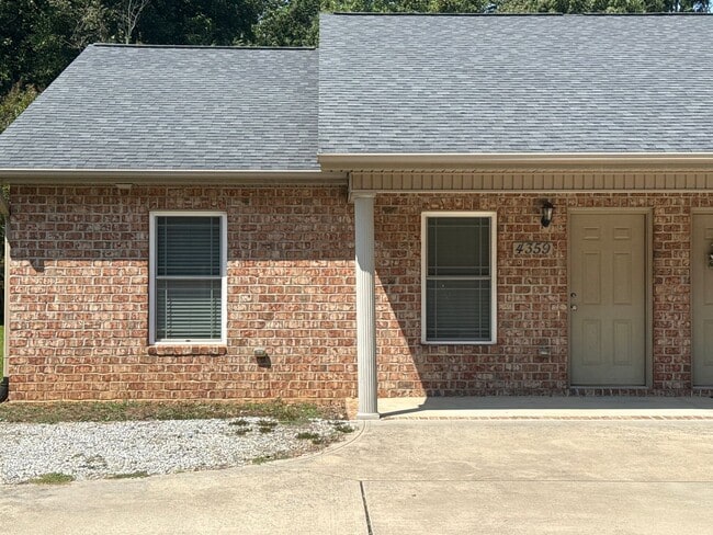 Photo - Duplex Apartment For Rent in Denver NC