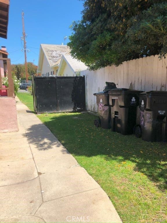 Photo - 959 W 17th St Townhome