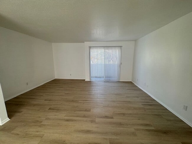 Photo - 953 W 1st St Unit 953 W 1st St.  2