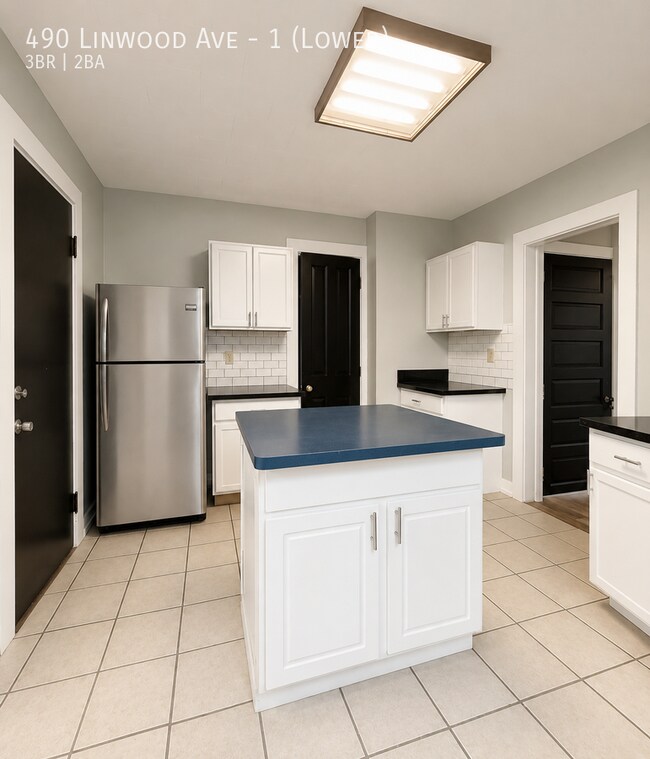 490 Linwood Ave Unidad 1 (Lower)