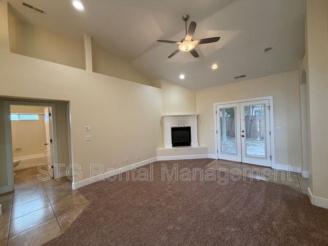 135 Orchard Ln