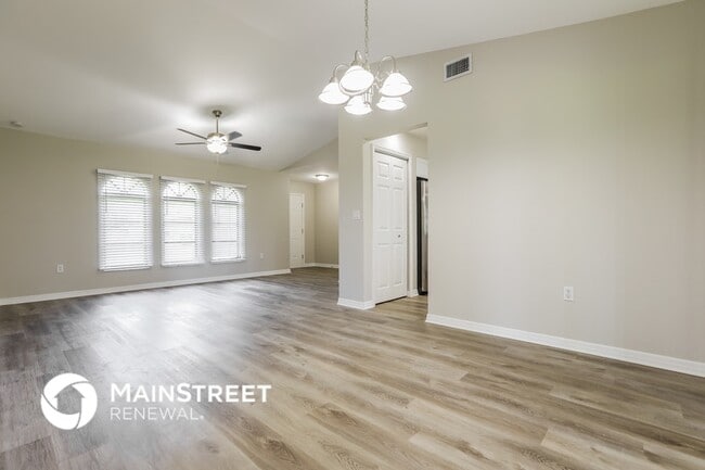 Photo - 850 Forest Hill Ln NW