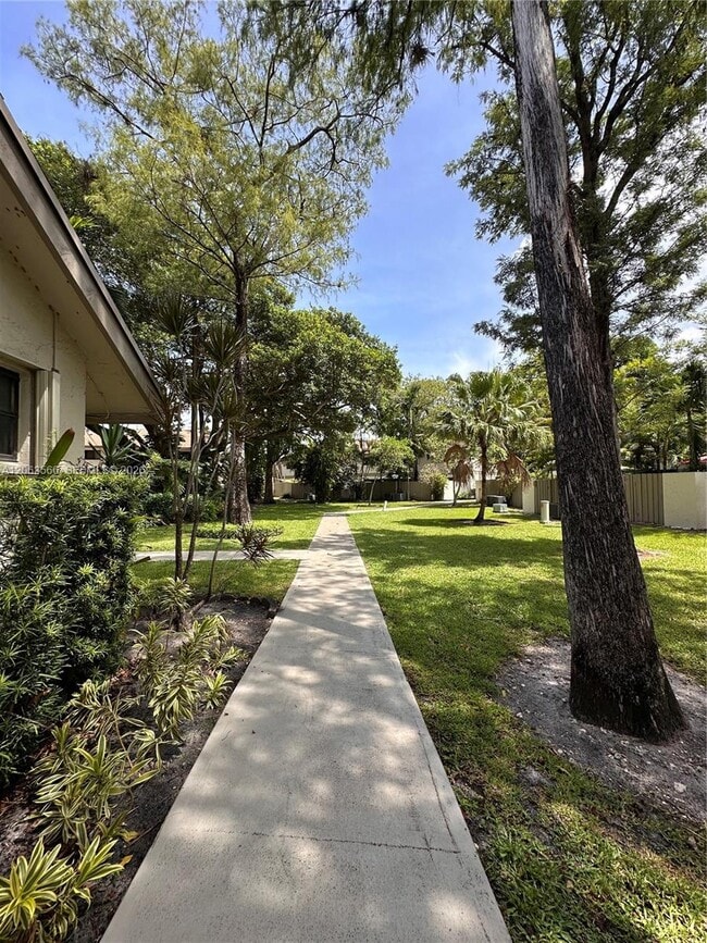 Photo - 3032 S Oakland Forest Dr